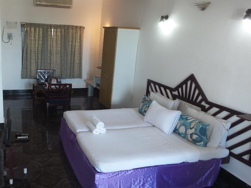 Raja Hotel Kovalam Ngoại thất bức ảnh