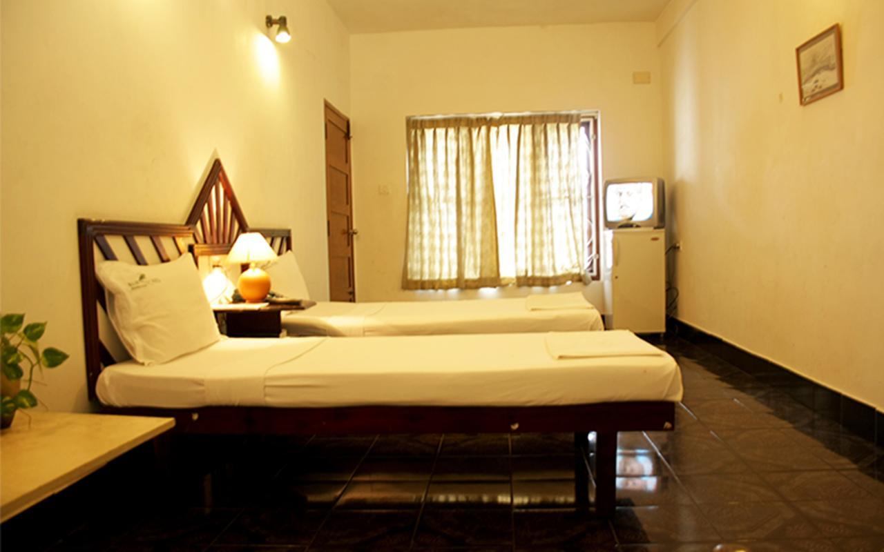Raja Hotel Kovalam Ngoại thất bức ảnh