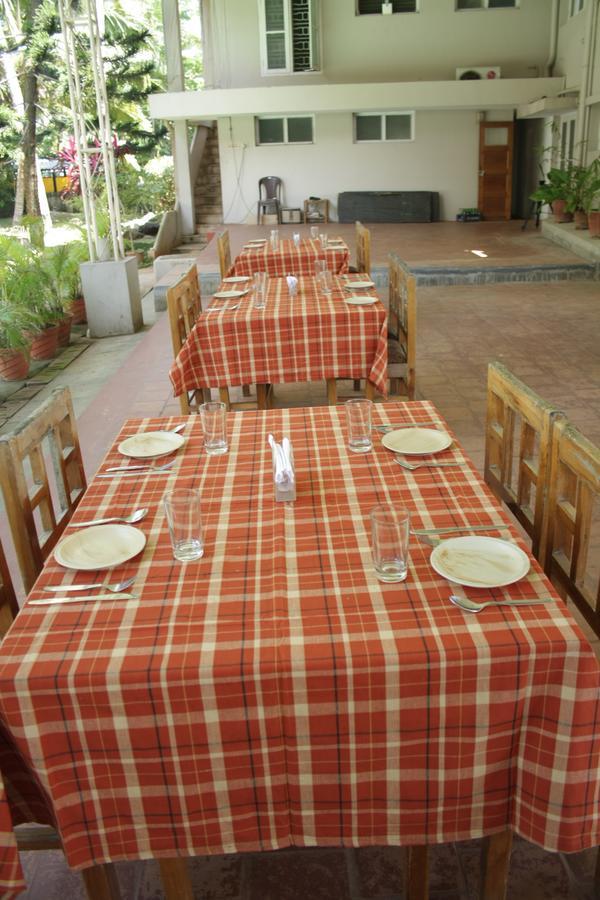 Raja Hotel Kovalam Ngoại thất bức ảnh