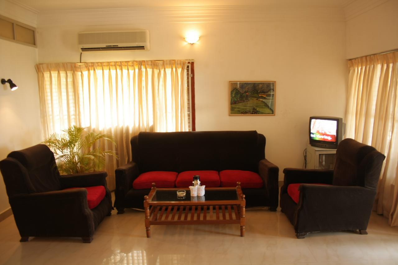 Raja Hotel Kovalam Ngoại thất bức ảnh