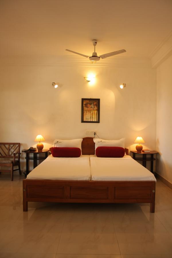 Raja Hotel Kovalam Ngoại thất bức ảnh